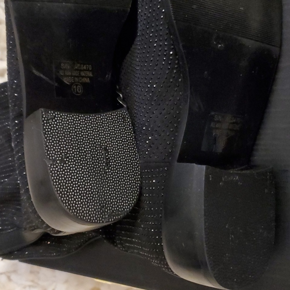 Nancy Li Booties - Picture 6 of 9